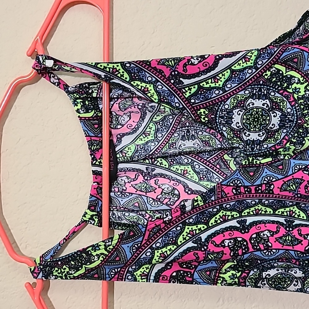 Mandala Print Tank Top - Picture 3 of 6
